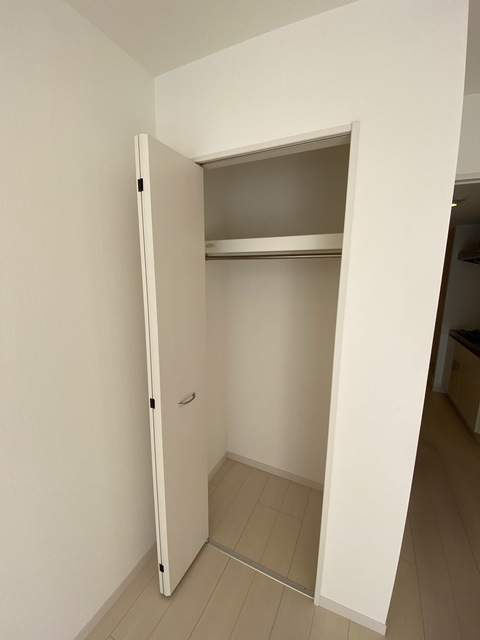 収納　コートもかけられますよ