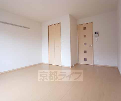 居室・リビング　広々とした部屋です。