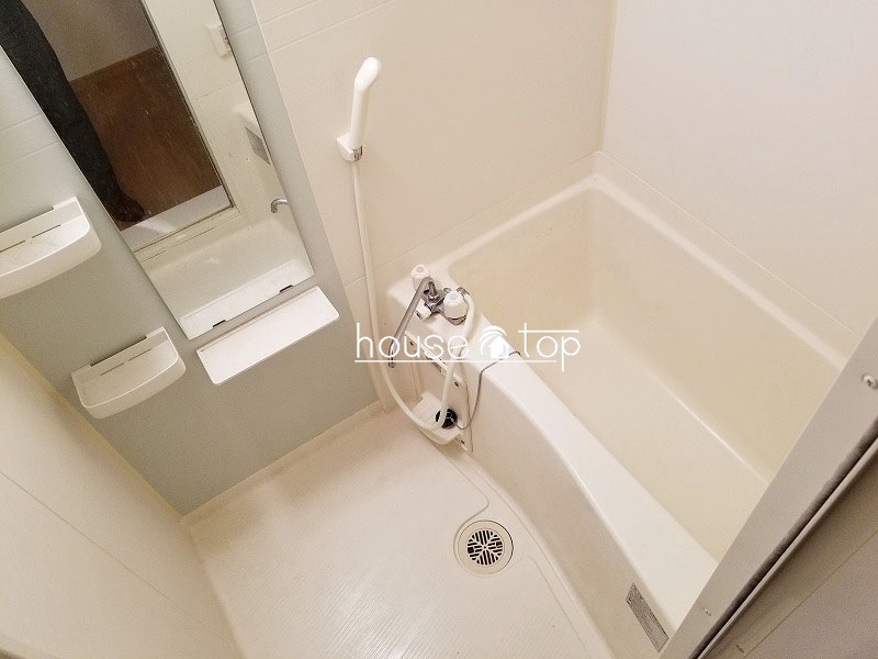 バス・シャワールーム　ゆったりと入浴出来る浴槽ですよ♪