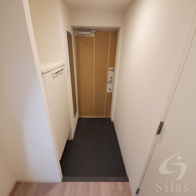 玄関　モデルルーム