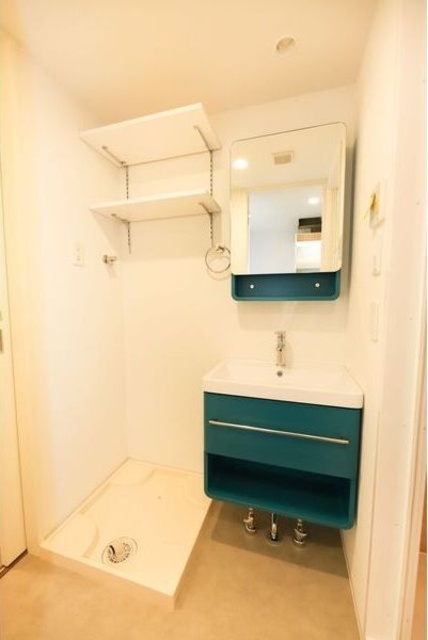 洗面設備　同仕様