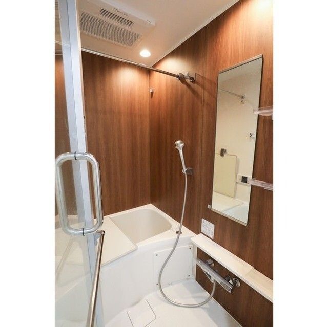 バス・シャワールーム　☆ゆったりくつろげるお風呂☆