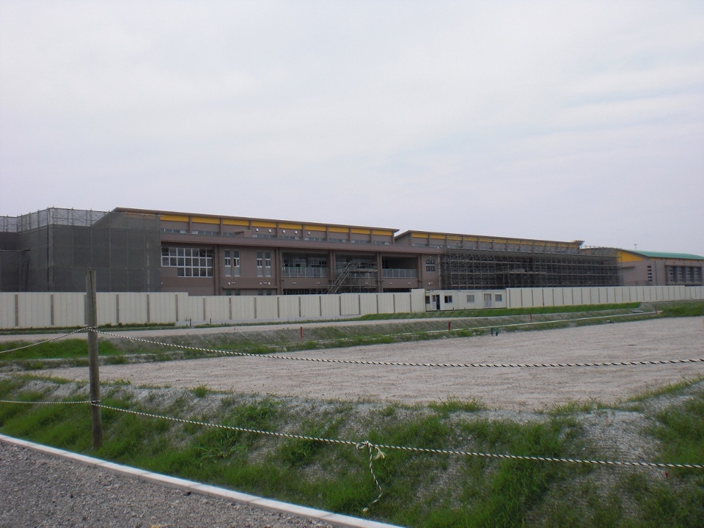 小学校　霧島市立天降川小学校（小学校）まで515m