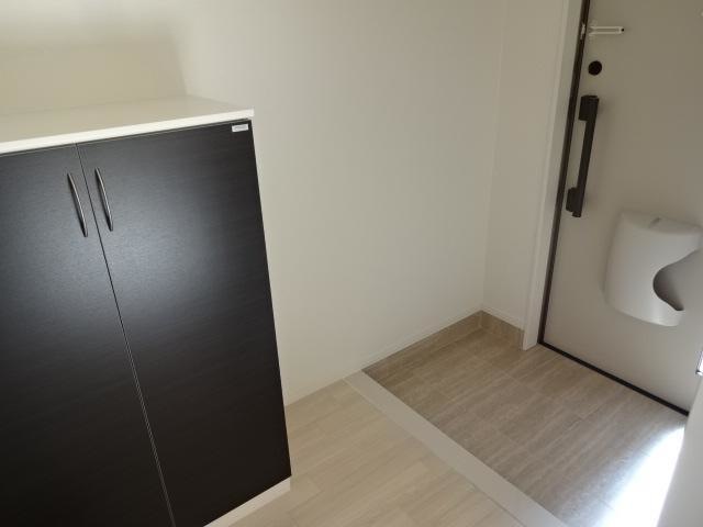 玄関　写真はイメージです。