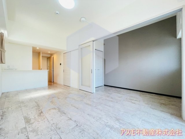 居室・リビング　同マンション別部屋　参考写真
