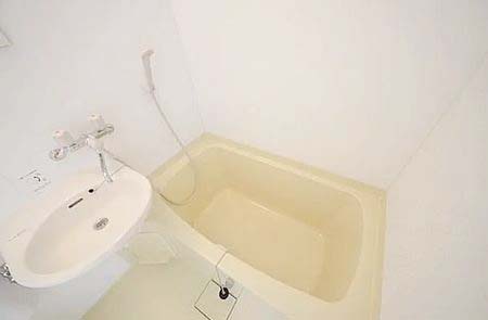 バス・シャワールーム　★洗面台付きバスルーム★