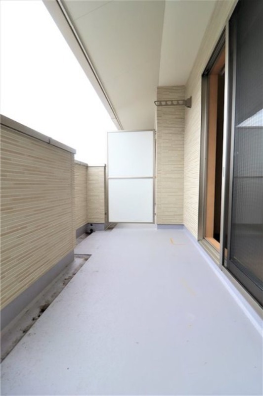 バルコニー　図面と現状に相違がある場合には現状を優先