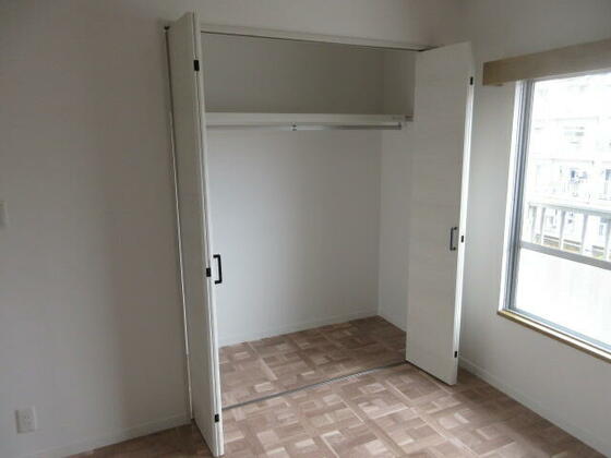 収納　北側の洋室