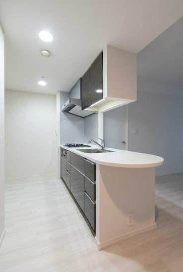 キッチン　※こちらの写真は他部屋になり参考写真です