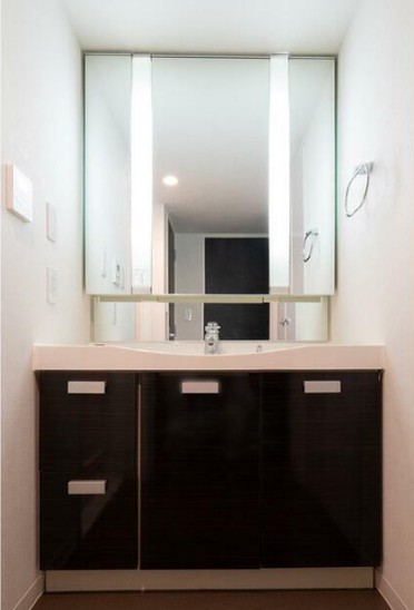 洗面設備　※こちらの写真は他部屋になり参考写真です