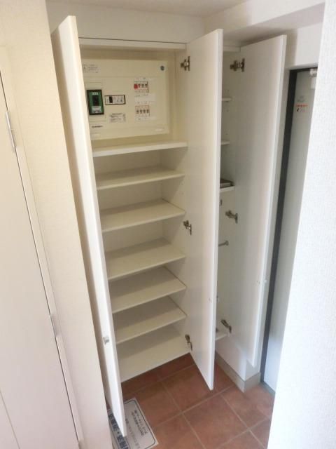 その他設備　シューズボックス