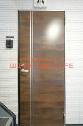 玄関　収納もある玄関です