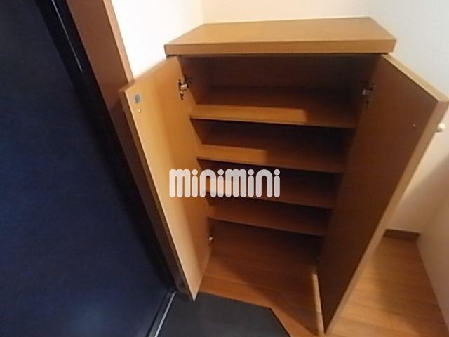 玄関　下駄箱ついてます。