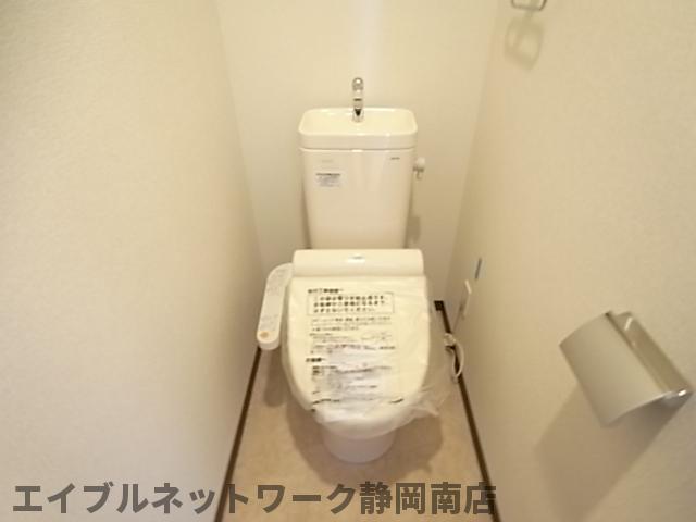 トイレ　ゆったりとした空間のトイレです
