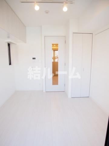 居室・リビング　別号室参考写真