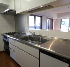 キッチン　※同建物内の参考写真です。お気軽にお問い合わせください。