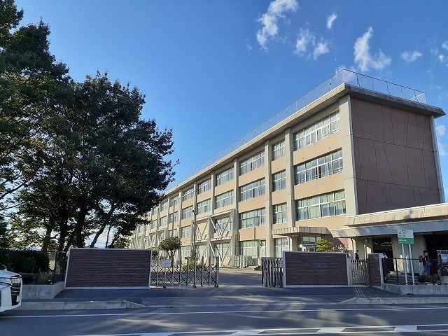 小学校　雀宮中央小学校（小学校）まで400m