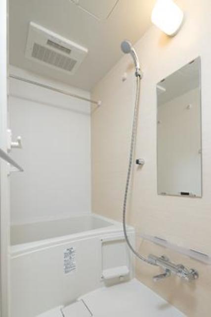 バス・シャワールーム　※写真は同タイプ住戸です。