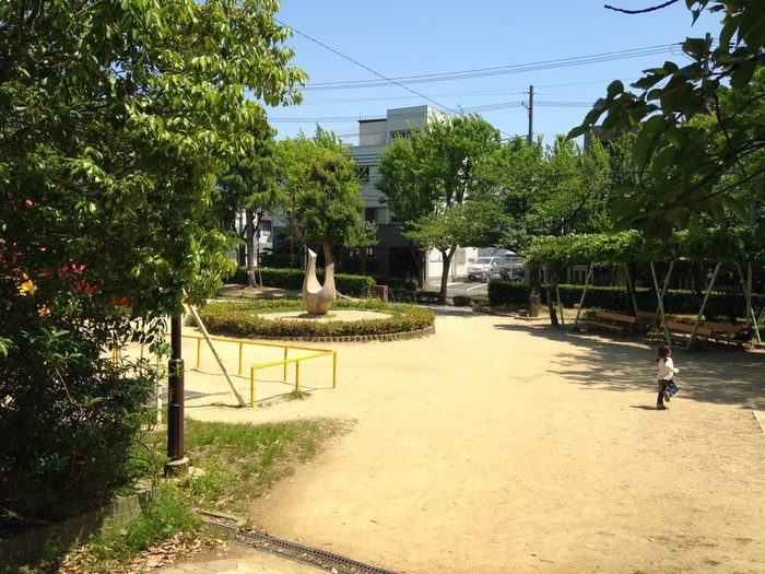 公園　岩園公園（公園）まで215m