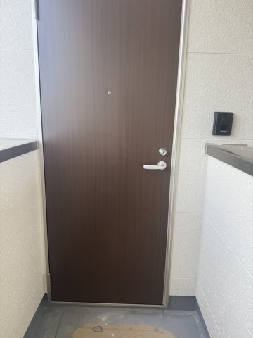 玄関　※同仕様　イメージ写真