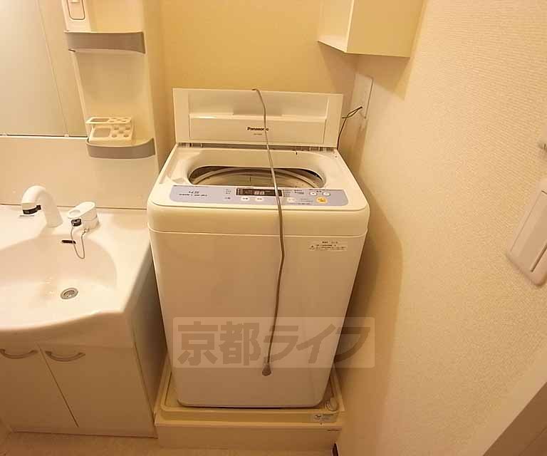 その他設備　洗濯機付いてます。