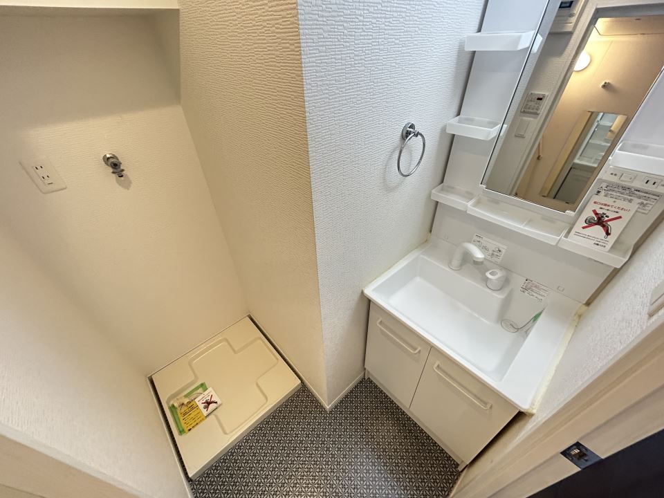 洗面設備　独立洗面台あります