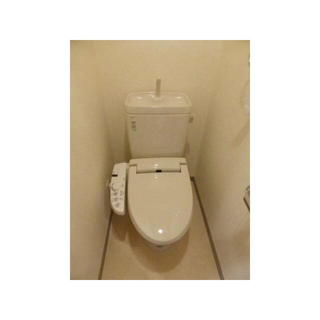 トイレ　清潔感のあるトイレです