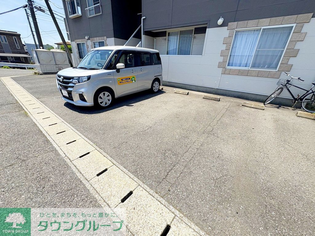駐車場　駐車場