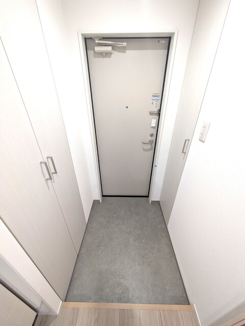 玄関　（施工前）同間取参考写真
