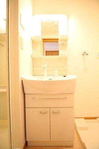 洗面設備　リヴ　ウェル　アサヒ　北区中十条1