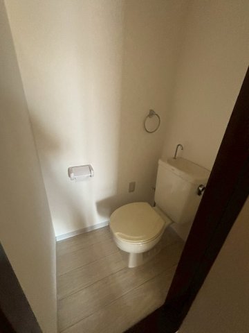 トイレ　落ち着いたトイレです