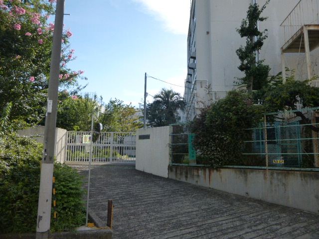中学校　区立第八中学校（中学校）まで150m