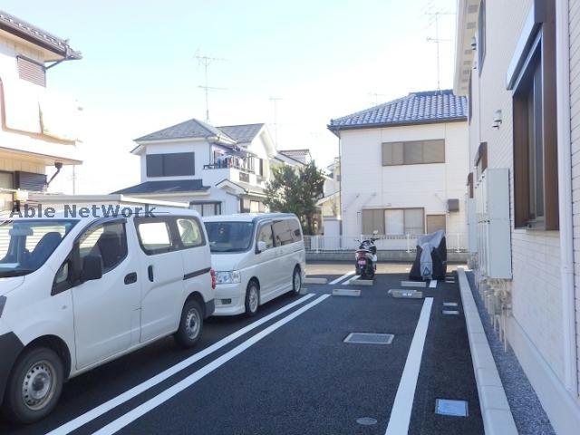 駐車場　駐車場