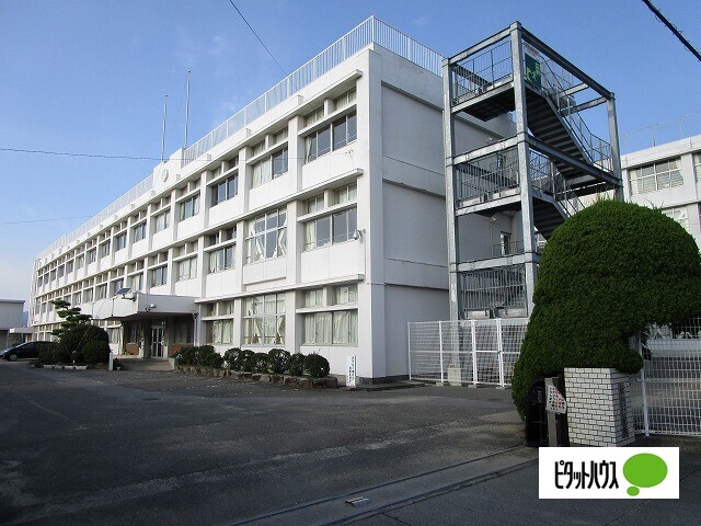 小学校　松茂町立松茂小学校（小学校）まで1831m