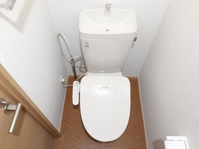 トイレ　ゆったりとした空間のトイレです