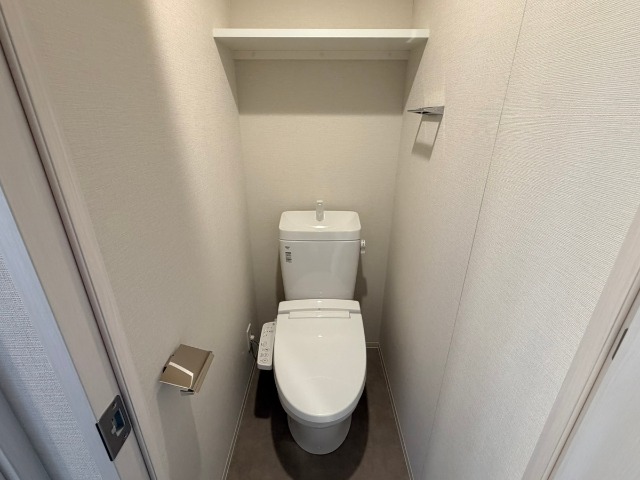 トイレ　※別室の参考写真の為、現況優先です。