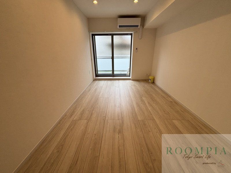 居室・リビング　※写真は間取り反転タイプの別のお部屋です