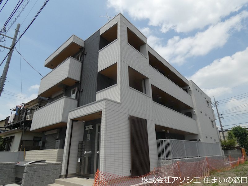 建物外観　ブル・シエルのご紹介は住まいの窓口アソシエにお任せ下さい。