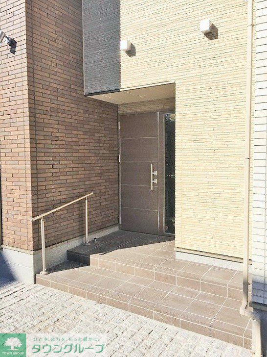 エントランス　入口