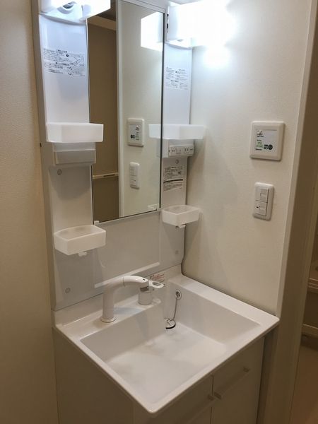 洗面設備　シャンプードレッサー