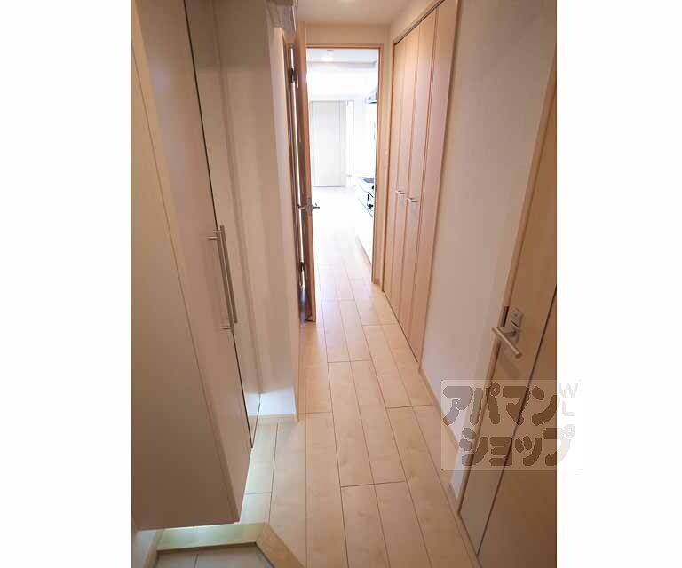 その他部屋・スペース　すっきりとした廊下です。