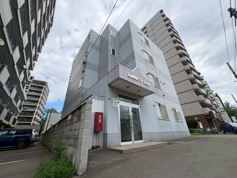 建物外観　札幌市中央区南１１条「リバティＳ１１６」