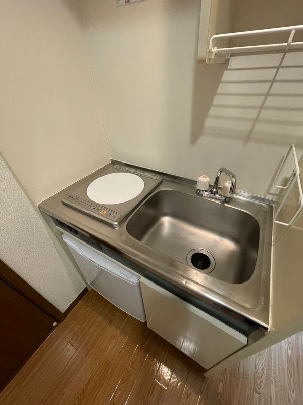 キッチン　※画像は同物件別室となります。
