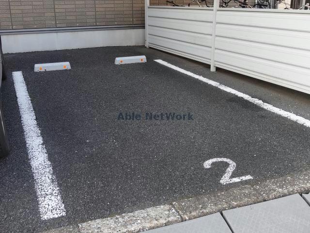 駐車場　駐車場