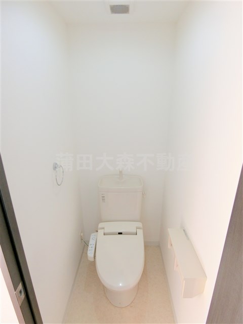 トイレ　温水暖房便座付きトイレ