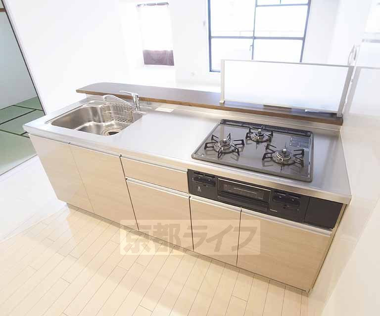 キッチン　３０２号室２ＬＤＫ写真