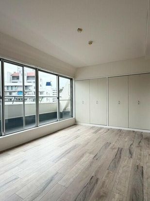 居室・リビング　■エアコン■角部屋■ダウンライト■最上階