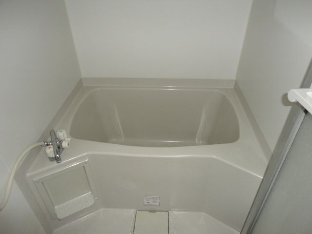 バス・シャワールーム　※同建物同型別のお部屋