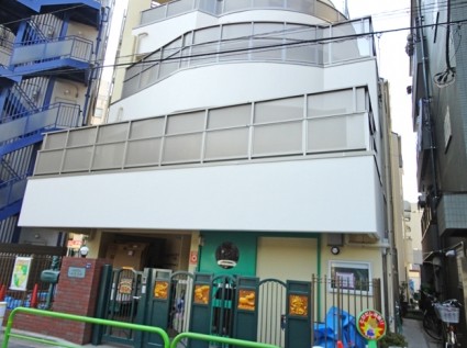 幼稚園・保育園　旭保育園（幼稚園・保育園）まで297m