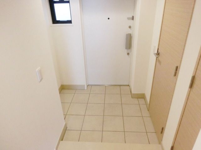 玄関　別部屋参考写真